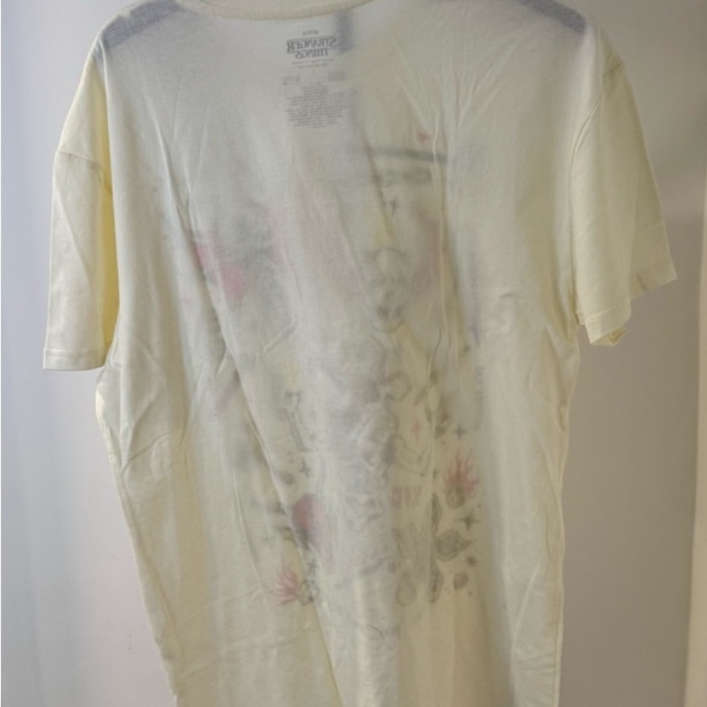 🖤 Stranger Things Graphic Tee – Hell Can Wait 🖤 size large - Picture 3 of 8